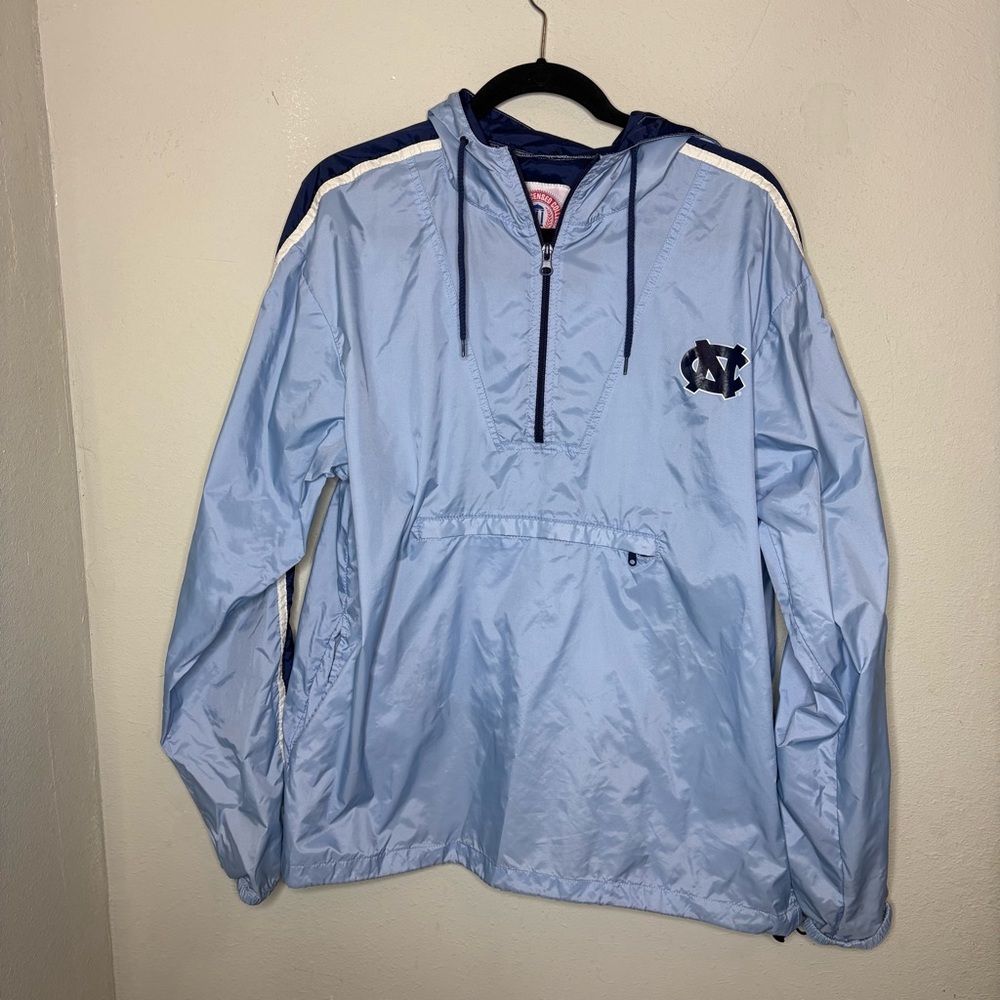 University of North Carolina Light Blue Pullover Windbreaker Small/Medium